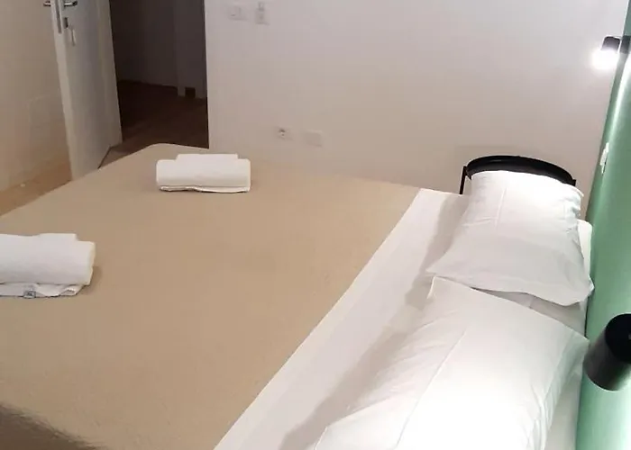 Проживание в семье Casa Ribes Rooms, L'angolo Tranquillo Alle Porte Della Citta Ольбия